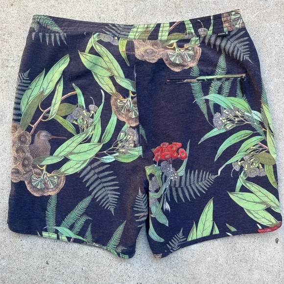 Men's Roark Board Shorts Multicolor Island 31 Surf Floral Beach Swim Activewear - Picture 8 of 15